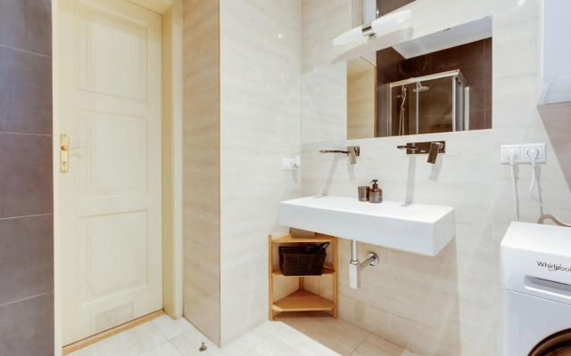 Modern Quiet Apartment next to Wenceslas Square