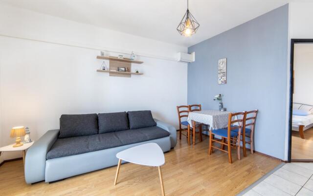 More - 60m From the sea - A3 Sime