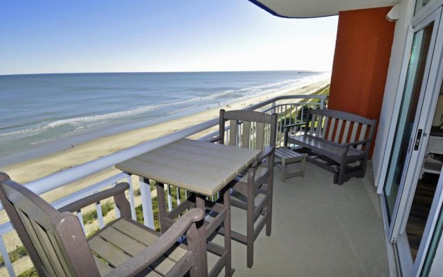 Oceanfront Well Maintained, Walk to Boardwalk, Beach Bars, 902