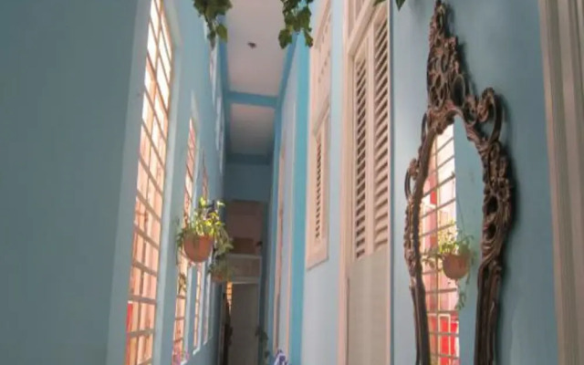 Casa Colonial Abogados Leonardo y Angela