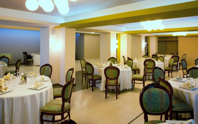 Hotel Pietroasa