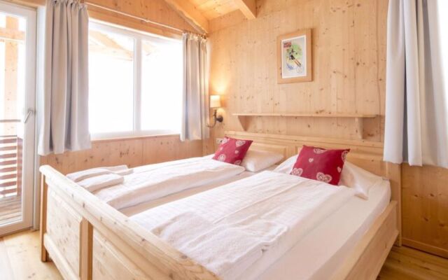 Chalet Zirbenwald I/8P