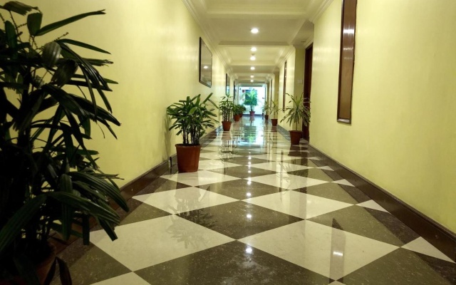 Hotel Ritz Plaza