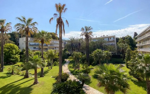 Superb Apartment In Cannes With Magnificent View !