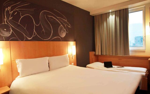 Ibis Skopje City Center