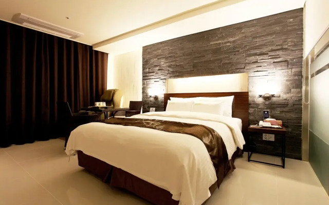 Pocheon Hotel Commune Motel