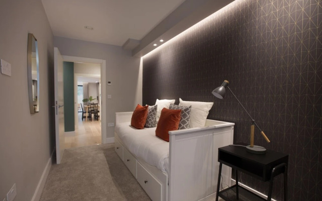 Elephant and Castle by Allô Housing