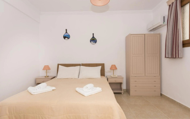 Smaragdi Hotel