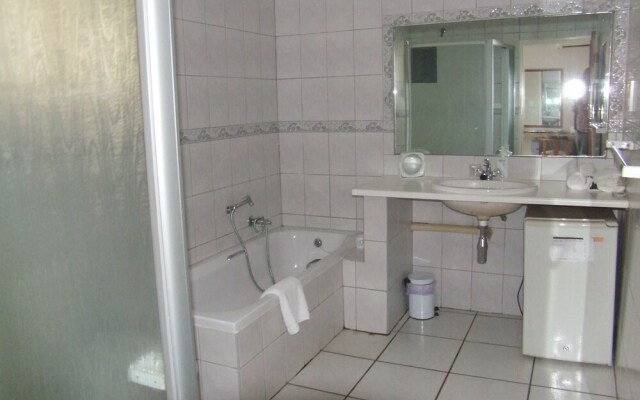 Plaas Guest House