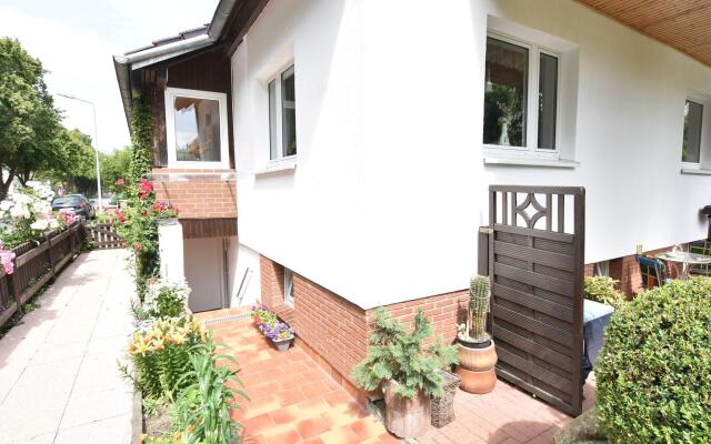 Apartment With Parasol in Sudstadt