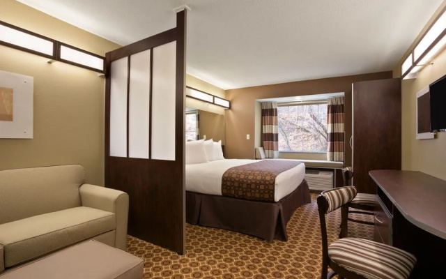 Microtel Inn & Suites by Wyndham Steubenville