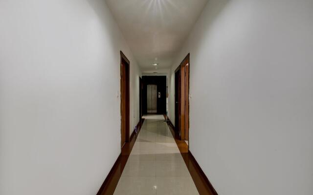 OYO 4275 Hotel Sunraj Residency