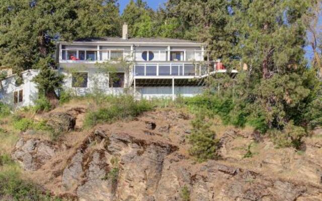 The Silver Beach House