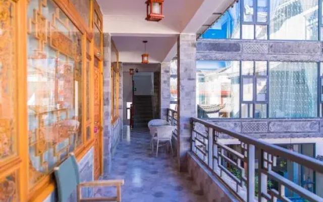 Dali Shuanglang Qingshui One Residence Homestay