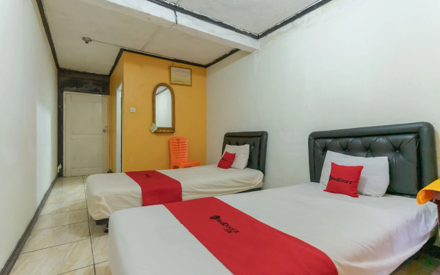 RedDoorz @ Nantampukmas Sidikalang