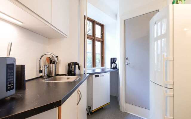 Sanders Park - Lovely 1-bdr Apt Close to Metro