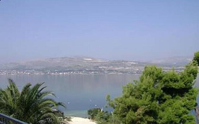 Apartment Bela1- close to the beach