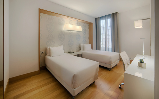 Отель NH Collection Milano Touring