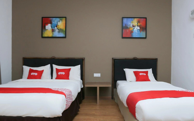 OYO 89915 East Mount Hotel – Guest Rooms – Pontian