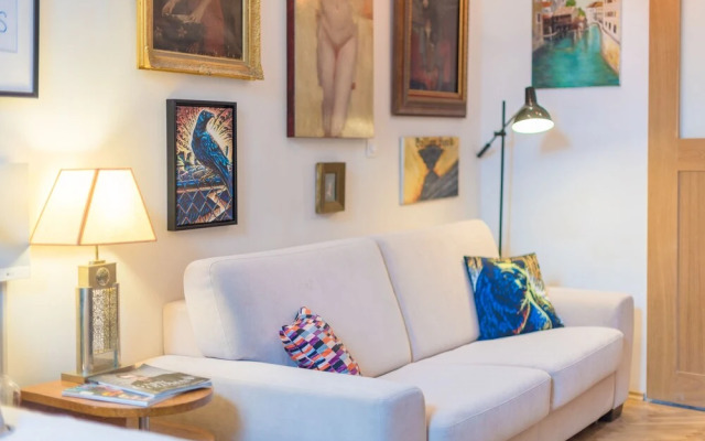 Venus Apartments - The Actor´s Den