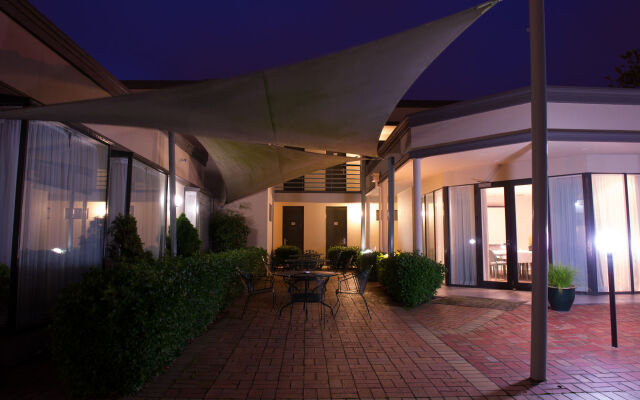 The Waverley International Hotel