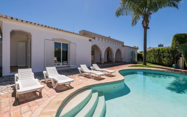 Quinta Da Caldeira - Villa perto da Praia