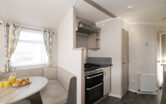 Sunseeker Caravan by Belvilla