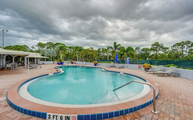 Lovely Naples Vacation Rental w/ Shared Pools!