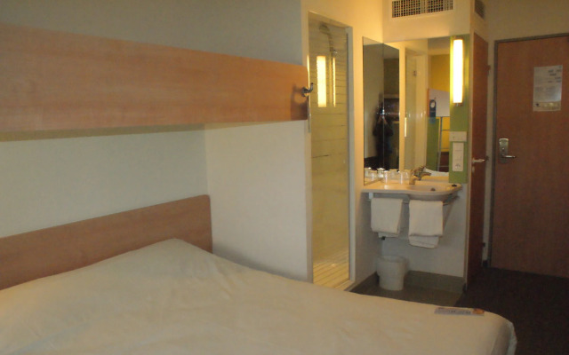 ibis budget Carcassonne Aéroport