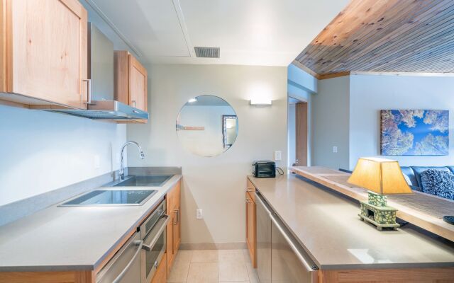 Ice House Suites and Condominiums