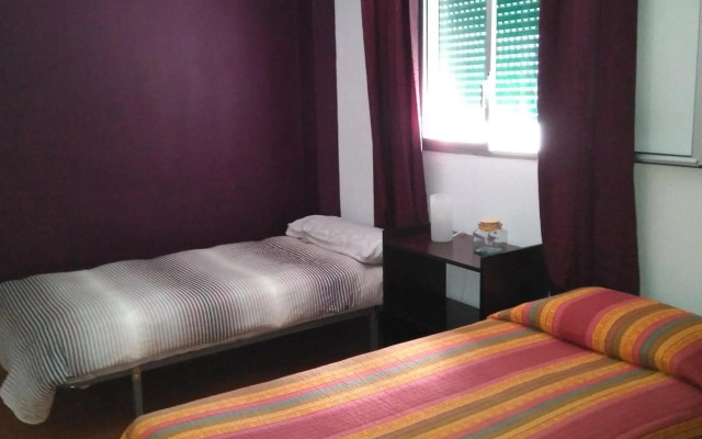 Piso céntrico, amplio, luminoso y familiar con garaje.