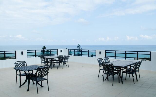 Hola sea view B&B