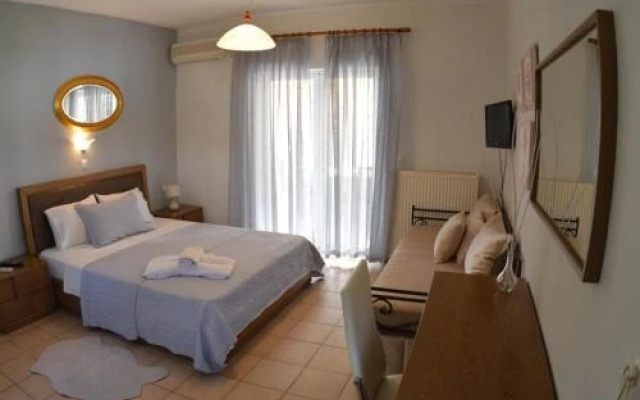 Michel Mar Studios & Apartments