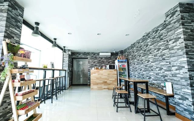 Don Muang Hotel