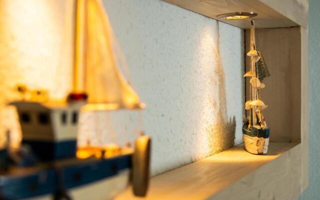 Modern Apartment 100m. from the Sea