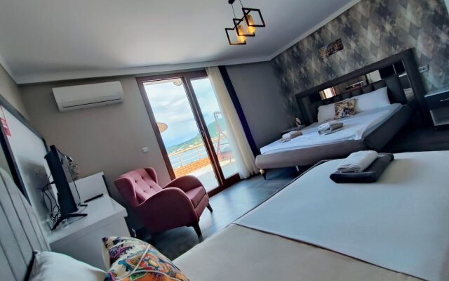 Stone House Foca Butik Otel