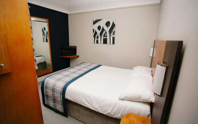 Corner House Hotel