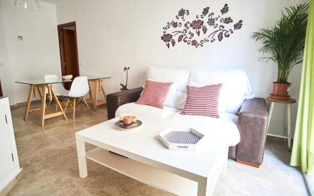 Bordador Central Suite by Valcambre