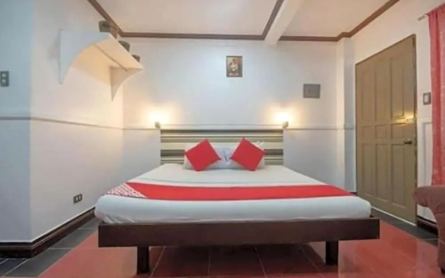 Max Travellers Inn