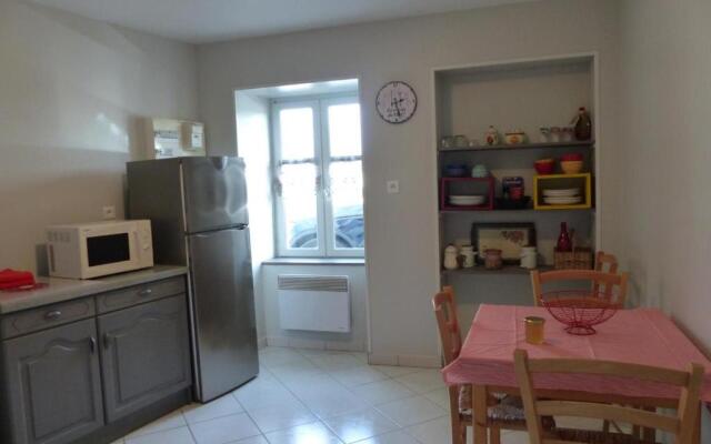 Gîte Louchy-Montfand, 3 pièces, 4 personnes - FR-1-489-178