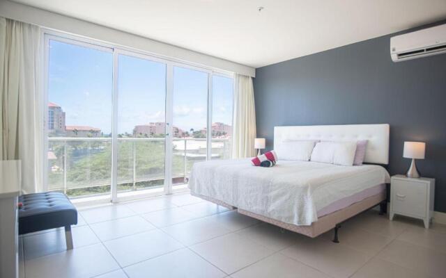 Las Islas Condo 8 in Noord