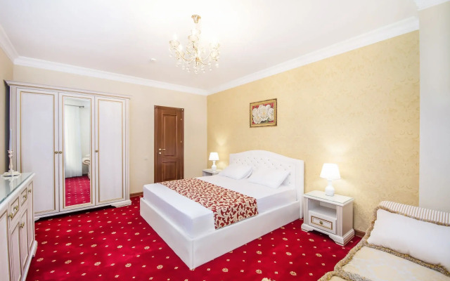 Park Lane Hotel