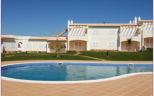 Baia Village Gale