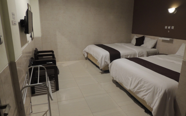 Hotel Safara