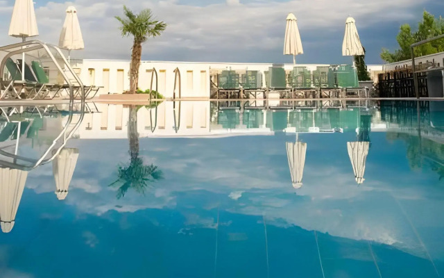 Amaryllis Hotel Apartments