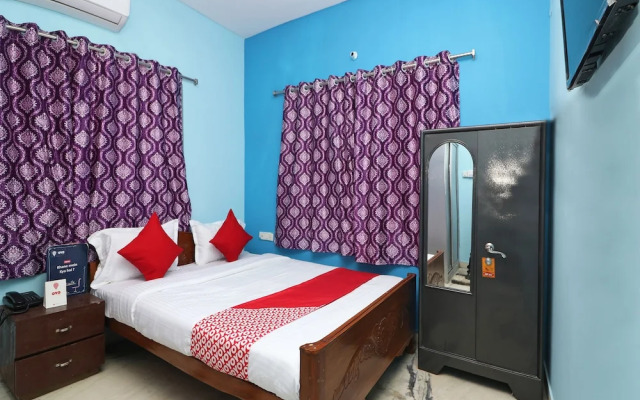 OYO 7111 Fanindra Guest House