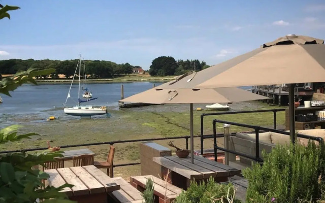 Idyllic Countryside Annexe Near West Wittering Beach