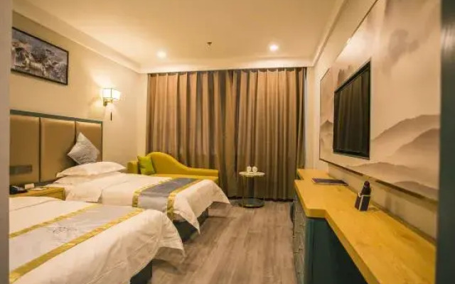 Great Wall Holiday Hotel