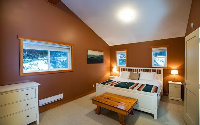 Stoke Cabin by Revelstoke Vacations