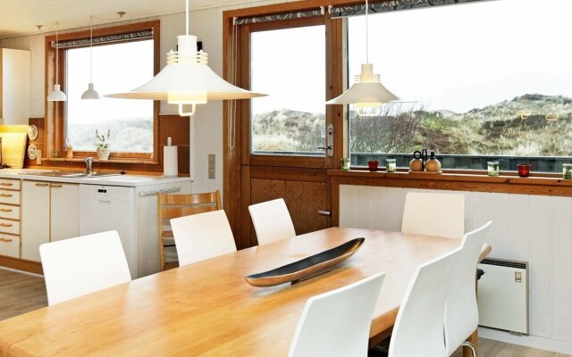 Cozy Holiday Home in Oksbøl near Beach